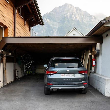 Glarner Bed Leilighet Netstal Eksteriør bilde